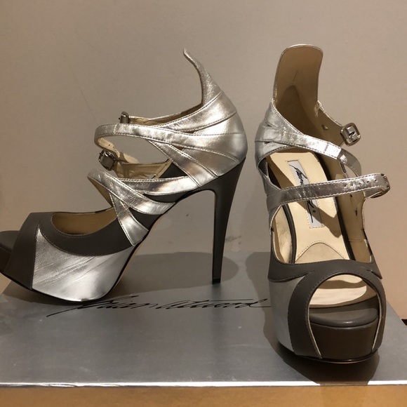 Brian Atwood silver platform open tor heels size 36 - Picture 2 of 11